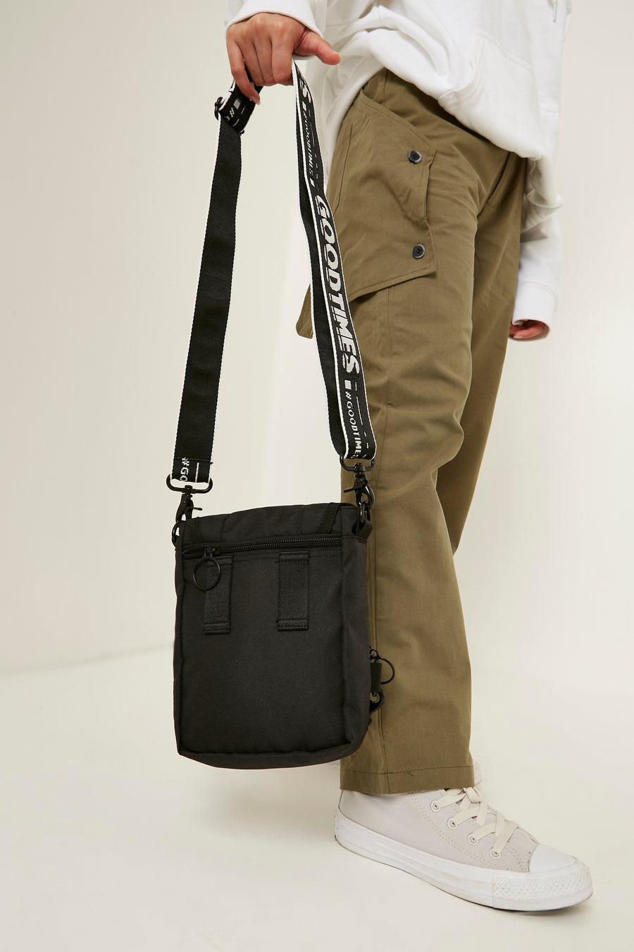 Atlanta Flight/Crossbody - Black/White